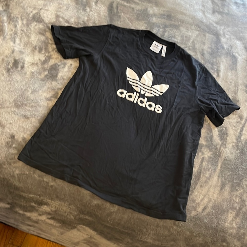 Short sleeve tee